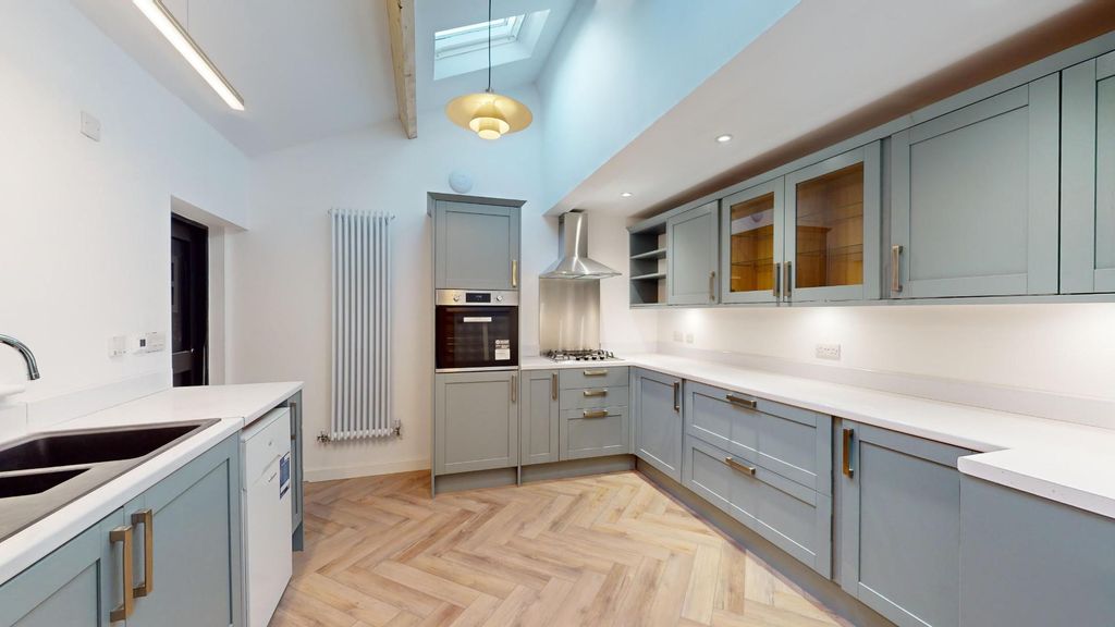 Property photo 2 of 19 Dower-House-Cottage-12032024_202755.Jpg