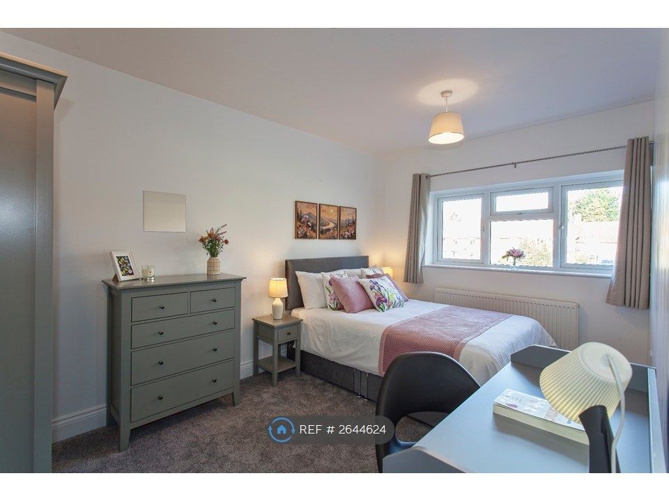 Property photo 1 of 27