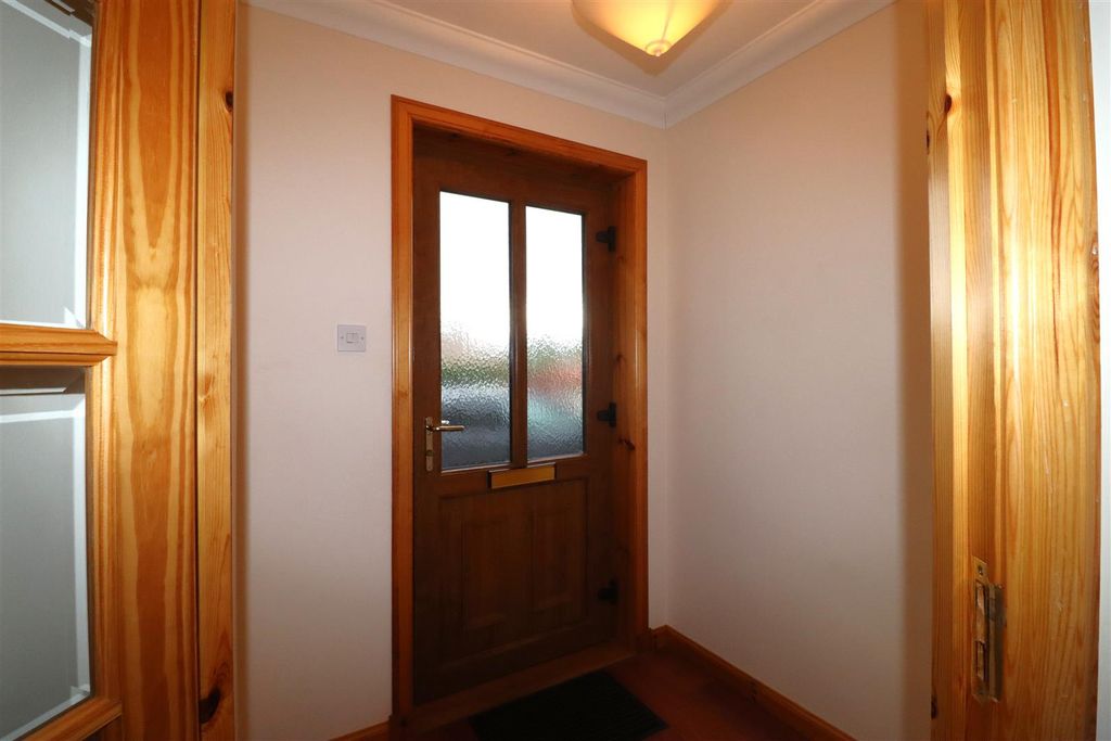 Property photo 2 of 47 Ent Hall.Jpg
