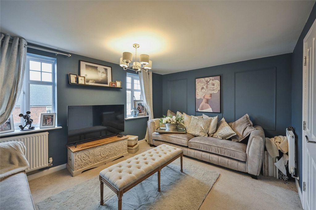 Property photo 3 of 21 Picture No. 07