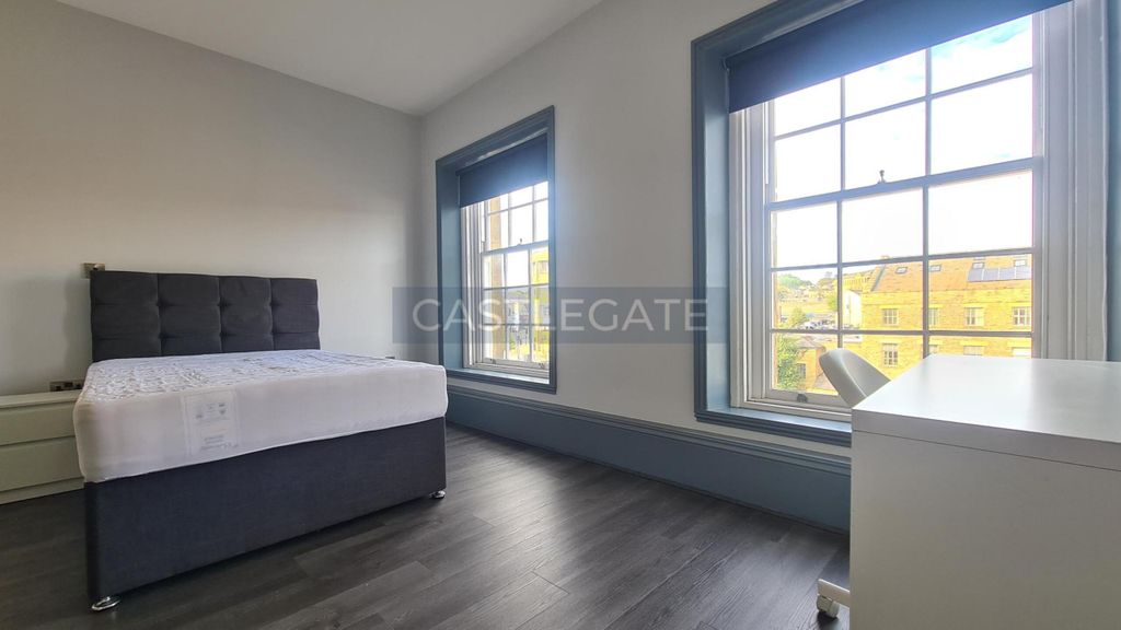 Property photo 3 of 15 Room 3.2.8, Merchants Hall (3)