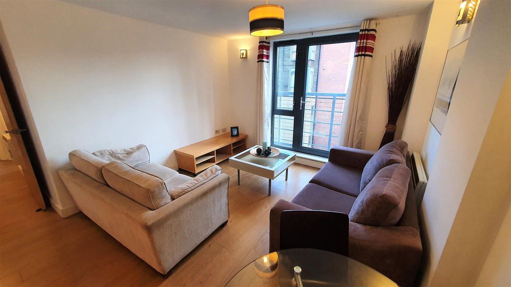 Property photo 3 of 34