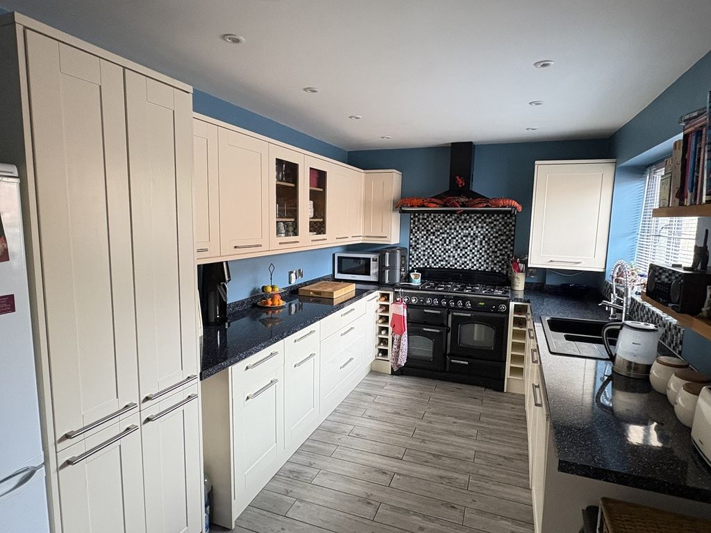 Property photo 2 of 18 Not Specified
