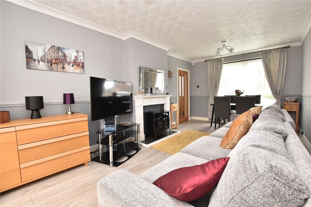 Property photo 3 of 19 Picture No. 03