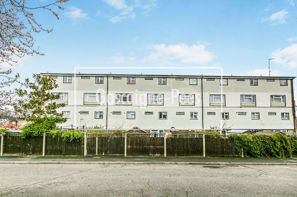 Property photo 1 of 7