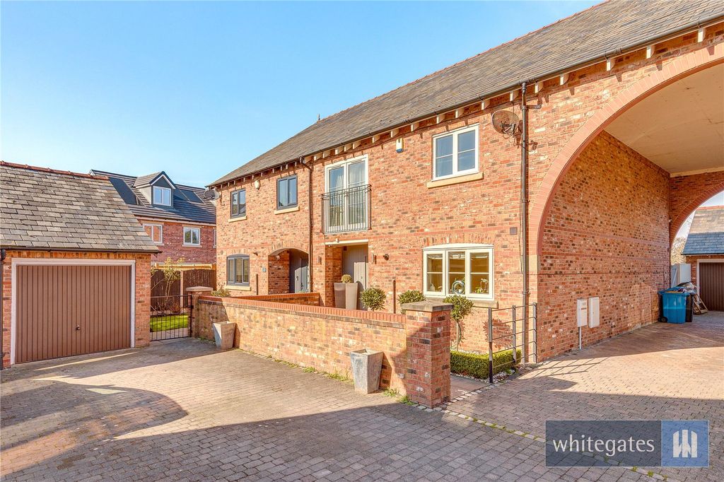 Property photo 1 of 44 Picture No. 01