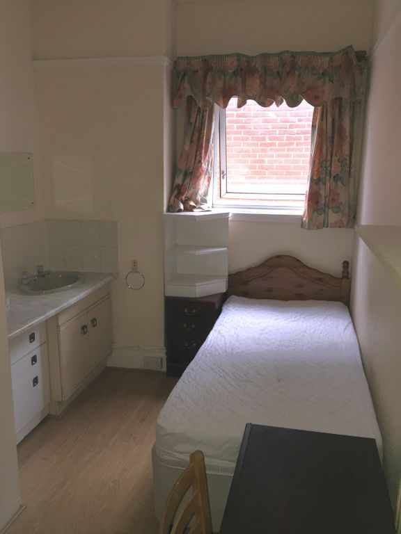 Property photo 2 of 11 Property