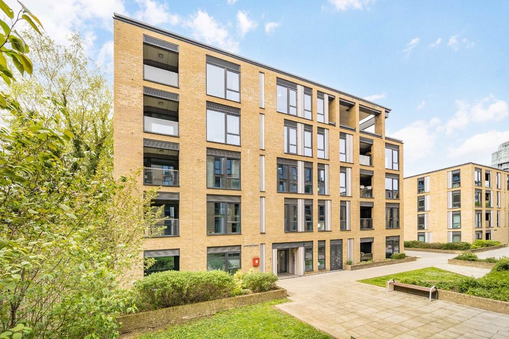 Property photo 3 of 7