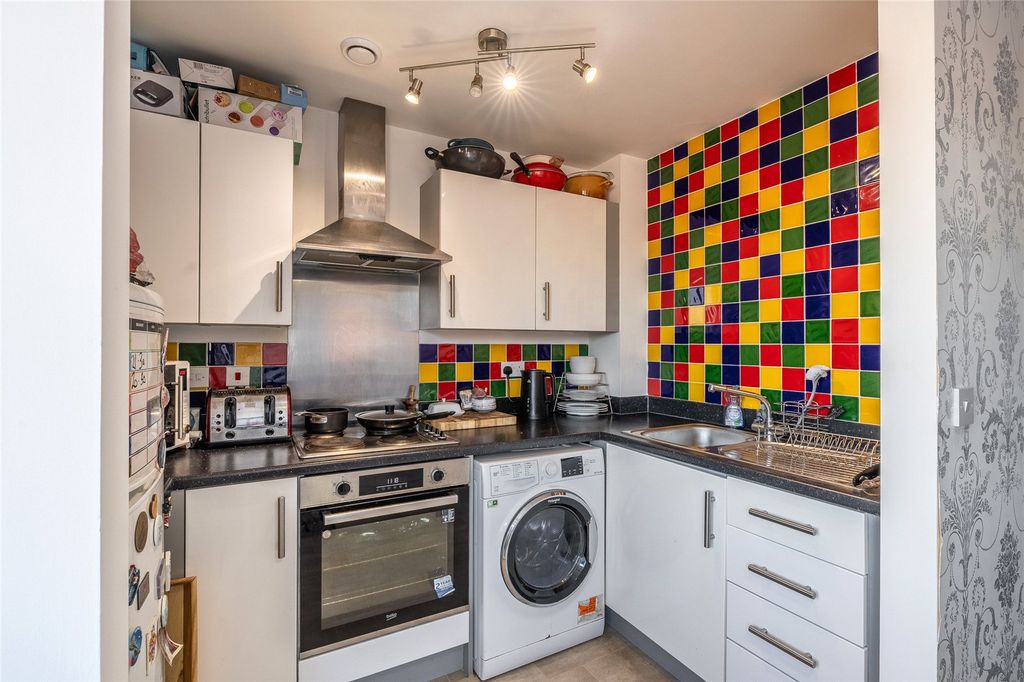 Property photo 3 of 18 Picture No. 17