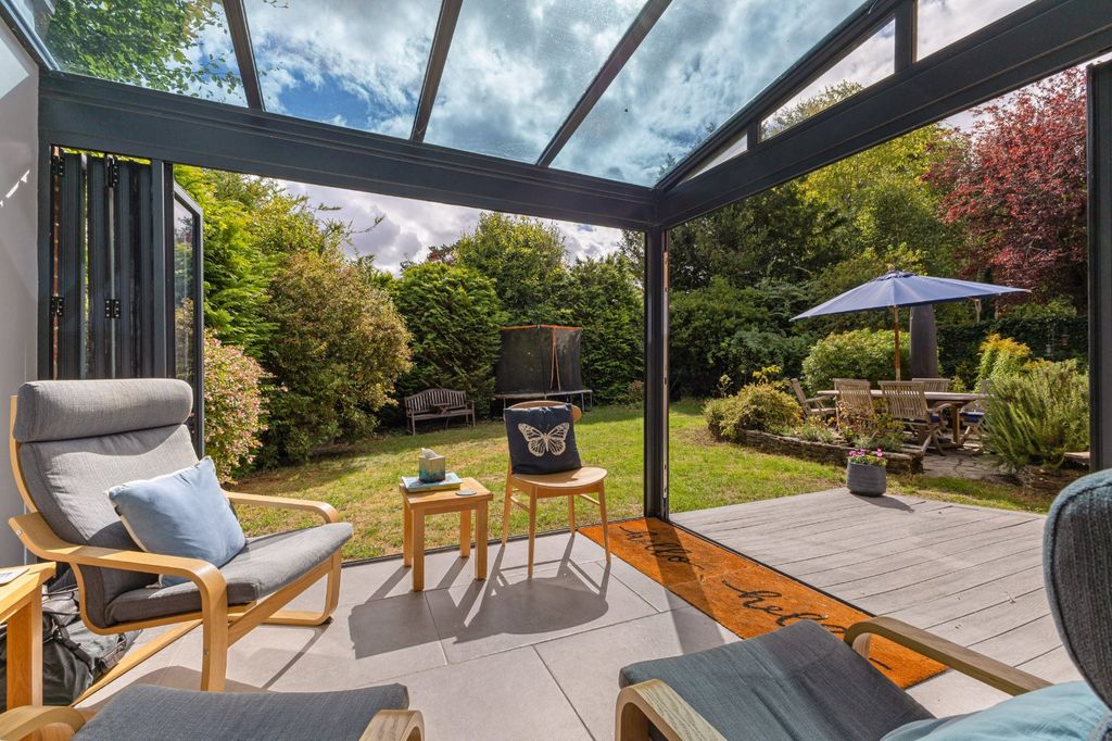 Property photo 2 of 14 Conservatory