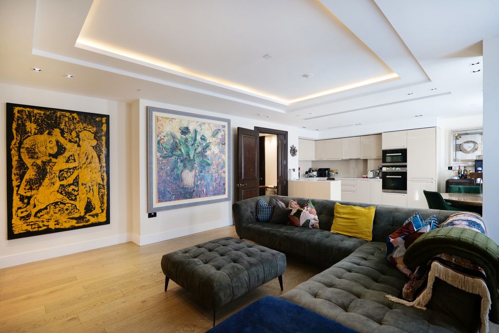 Property photo 1 of 8 2 Bedroom Apartment For Rent