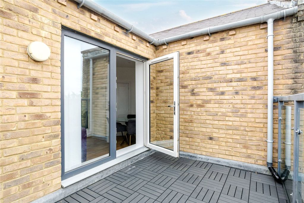 Property photo 2 of 10 Picture No. 03