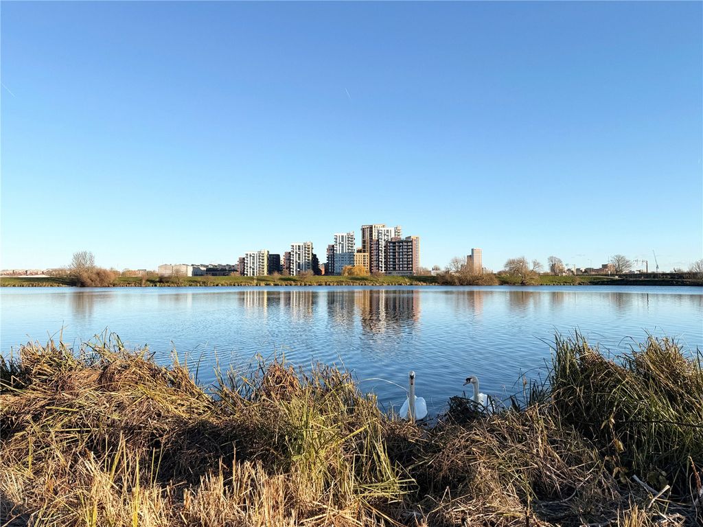 Property photo 2 of 13 Picture No. 16