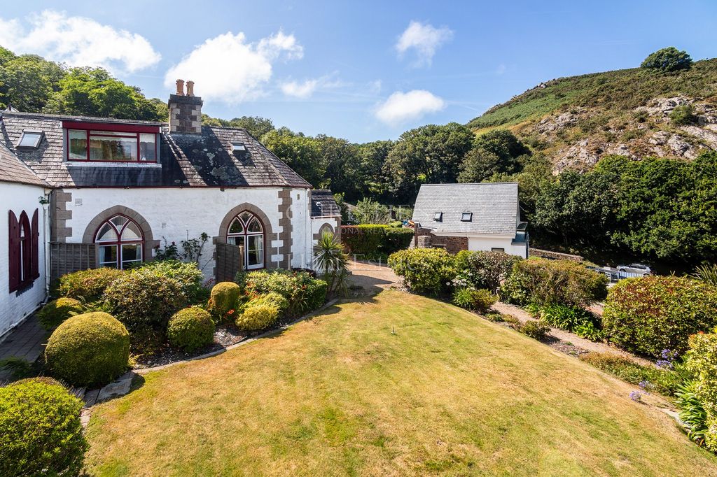 Property photo 3 of 30 Not Specified