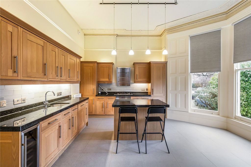 Property photo 3 of 14 Picture No. 17