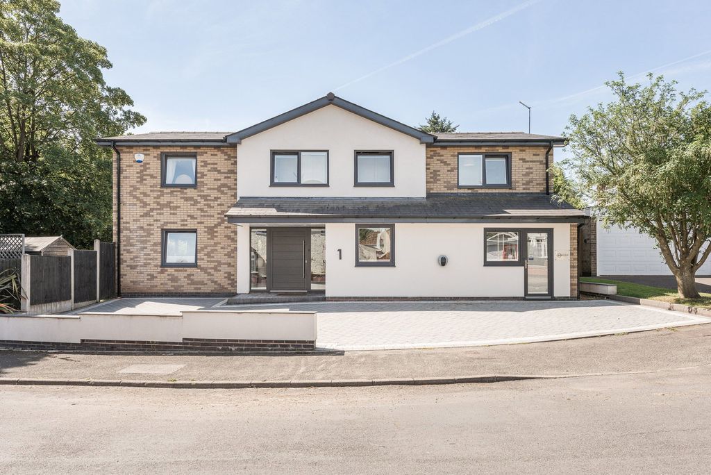Property photo 1 of 53