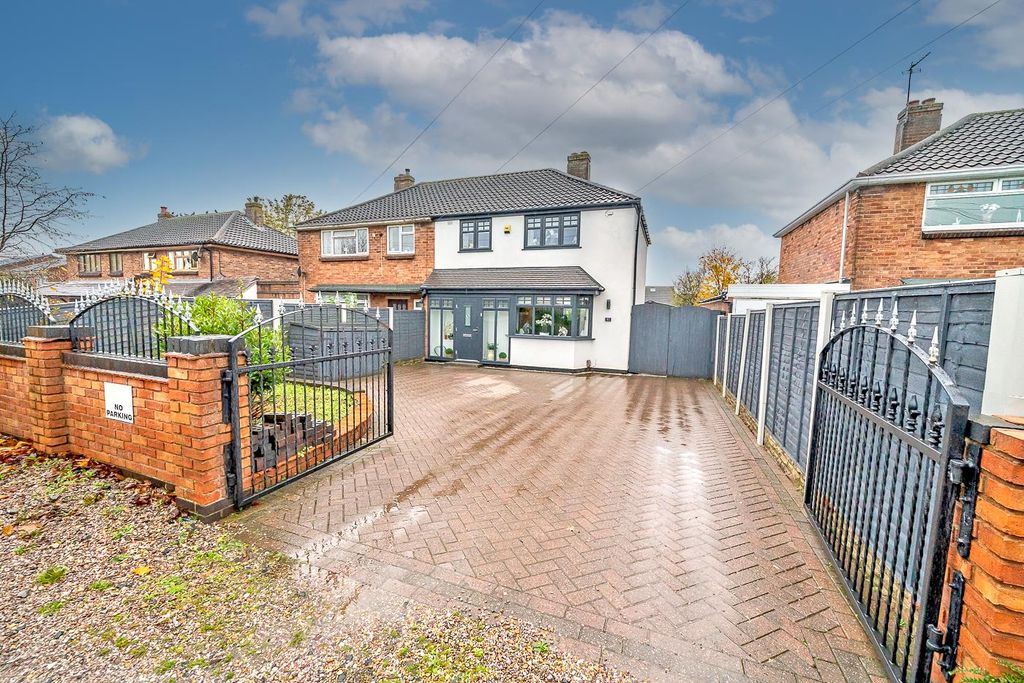 Property photo 1 of 32 Webbs-46.Jpg