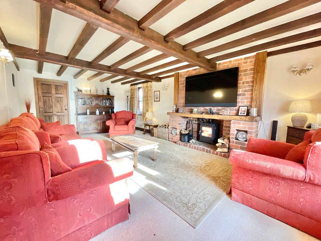 Property photo 3 of 34