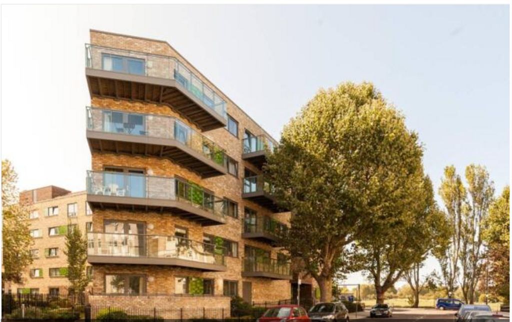 Property photo 1 of 9