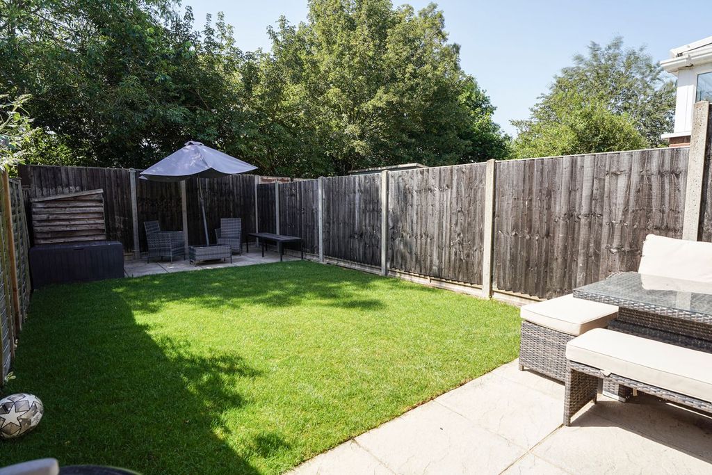 Property photo 3 of 11