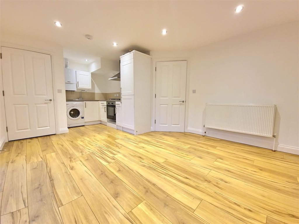 Property photo 3 of 15 Living Room