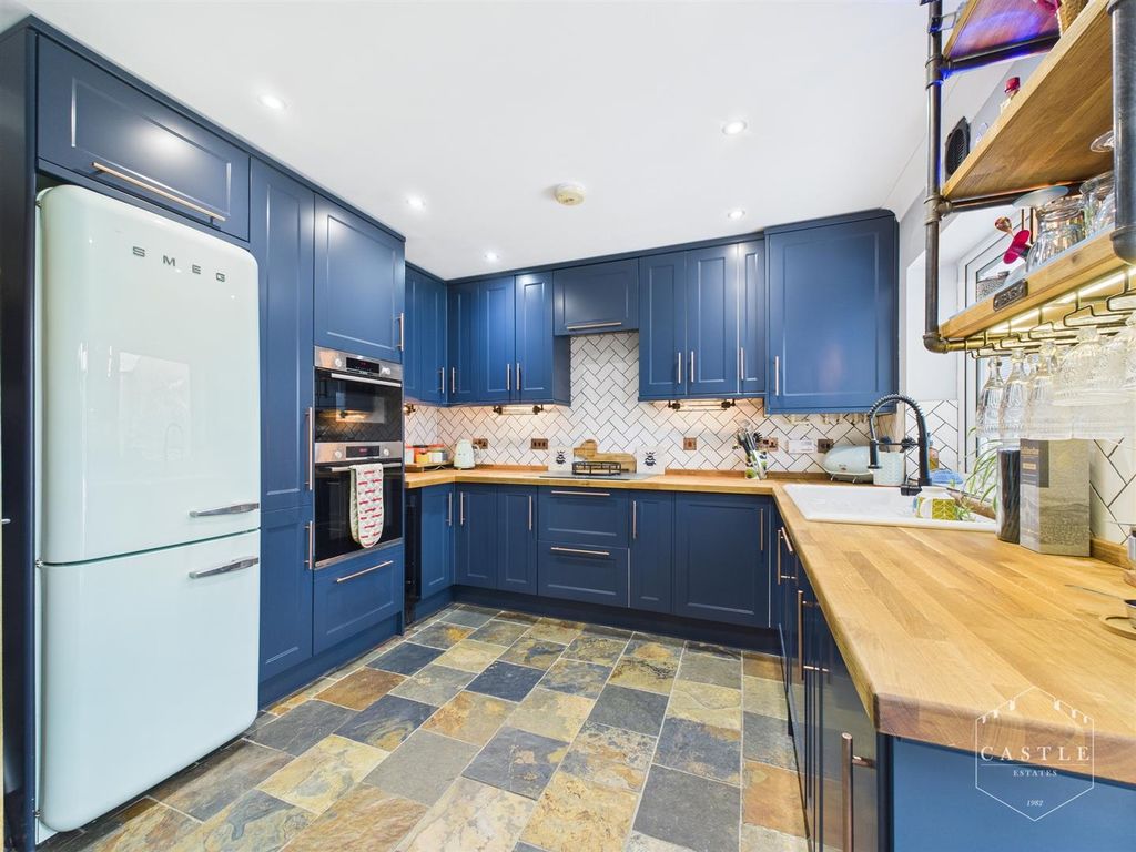 Property photo 1 of 20 Kitchen Diner