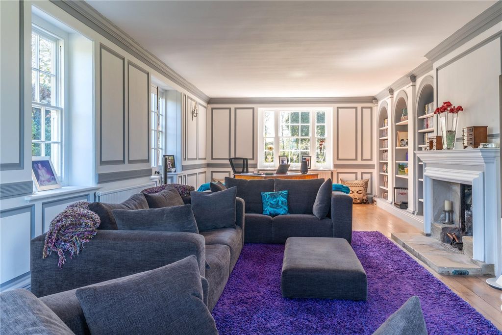Property photo 3 of 31 Drawing Room