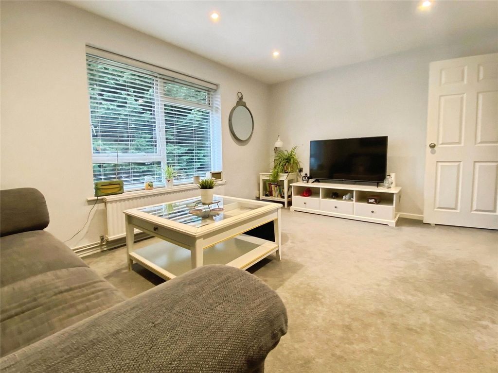 Property photo 2 of 7 Picture No. 05