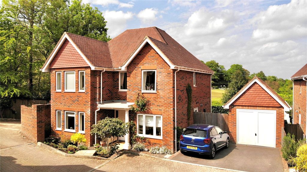 Property photo 1 of 31 Picture No. 39