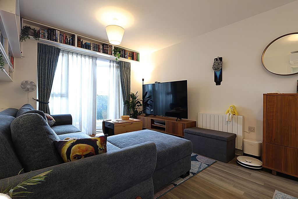 Property photo 3 of 8 Living Room