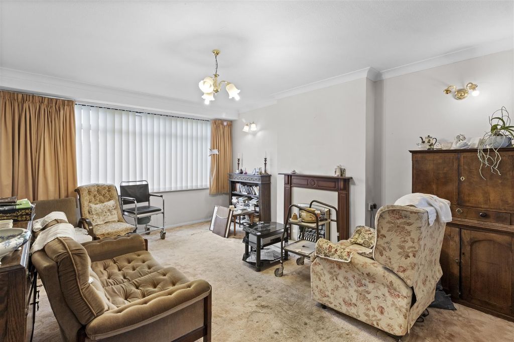 Property photo 2 of 17 Living Room