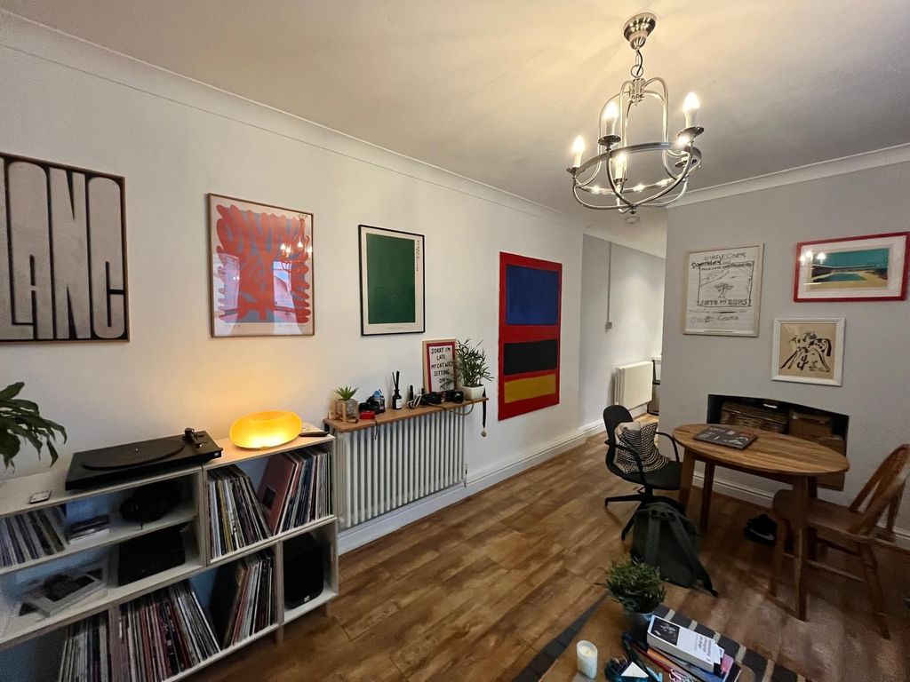 Property photo 3 of 9 Dining Room