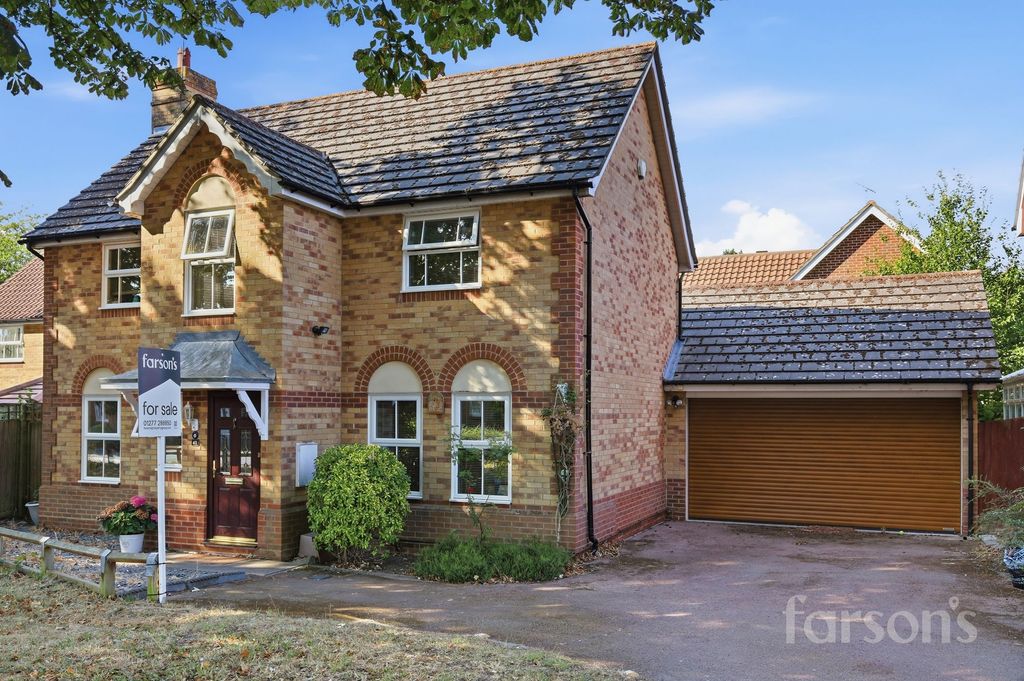 Property photo 1 of 23