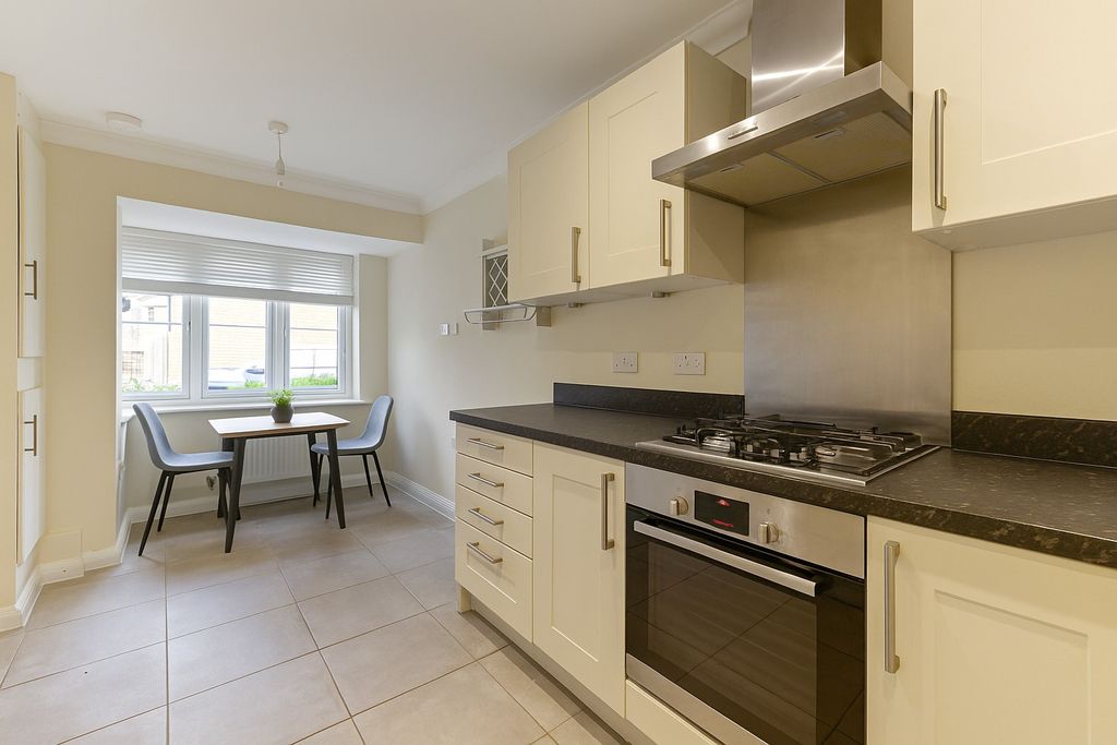 Property photo 3 of 7 3