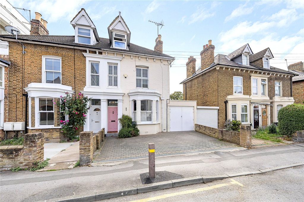 Property photo 1 of 16 Picture No. 25