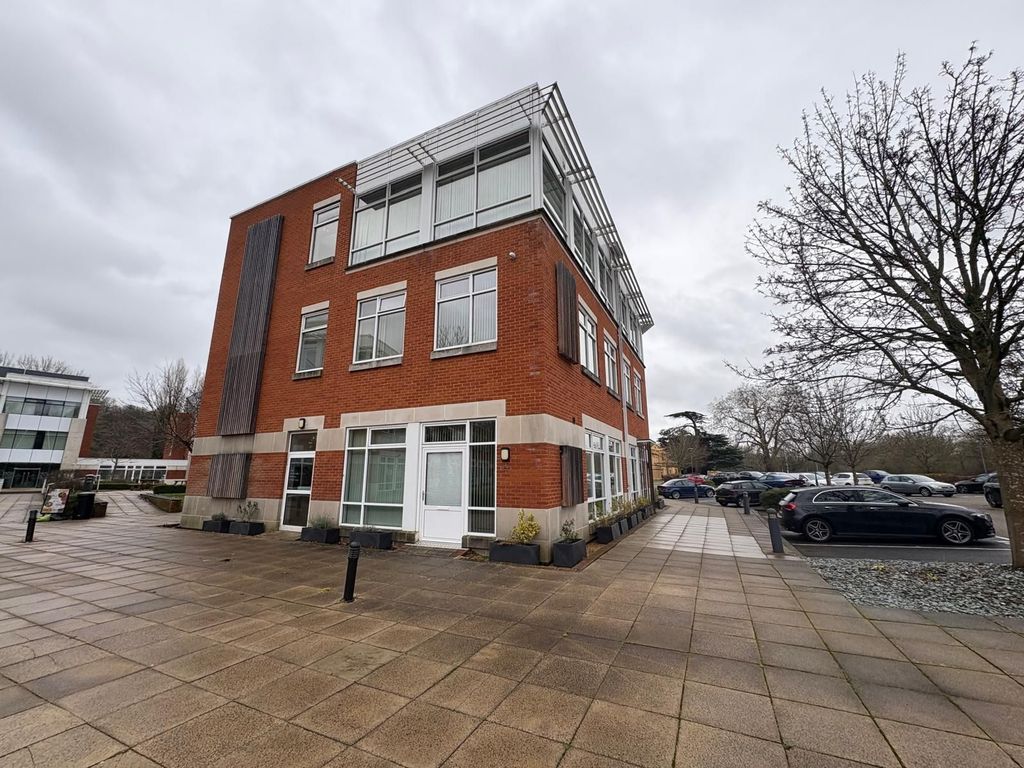 Property photo 1 of 5