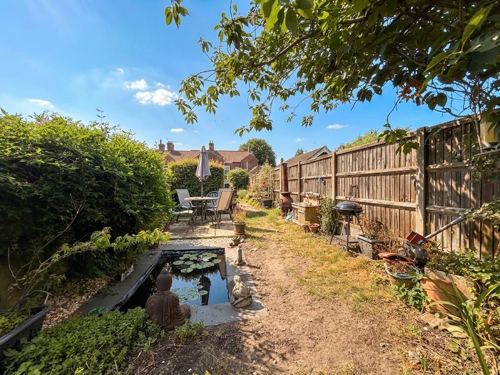 Property photo 3 of 11