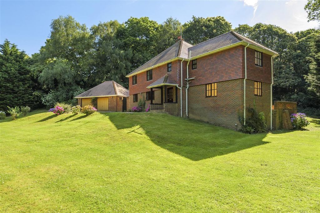 Property photo 2 of 29