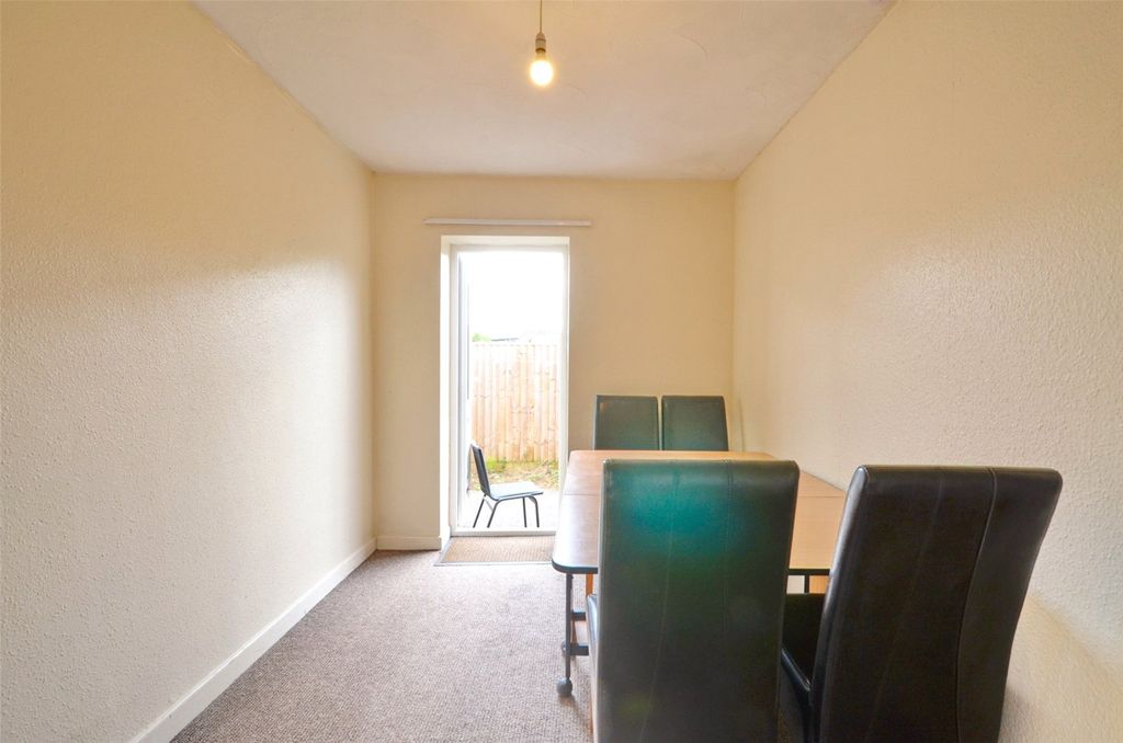 Property photo 3 of 9 Picture No. 29