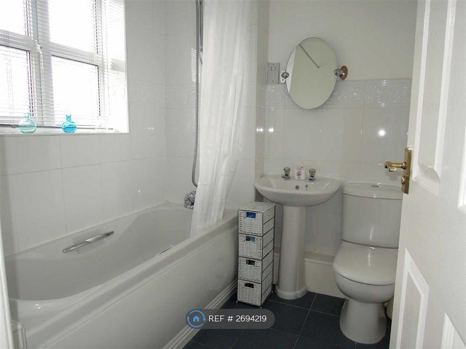 Property photo 3 of 20