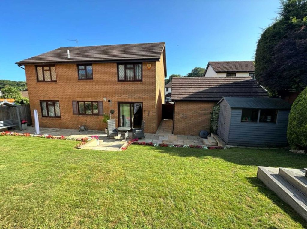 Property photo 3 of 17