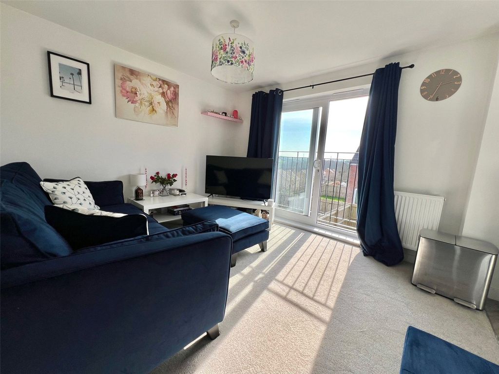 Property photo 3 of 15 Picture No. 31