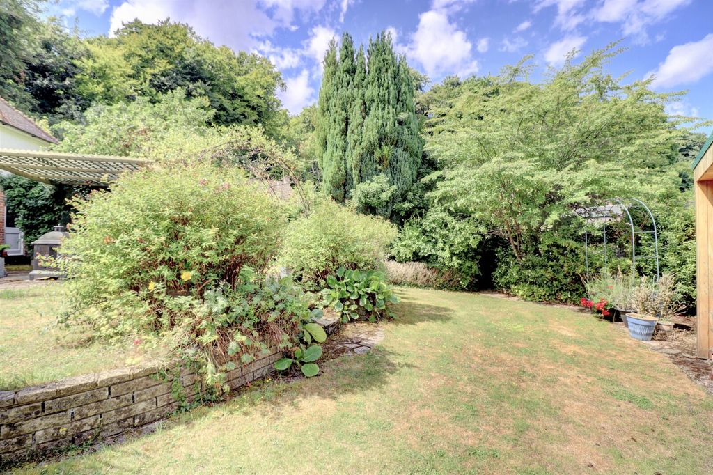 Property photo 2 of 21 Picture No. 22