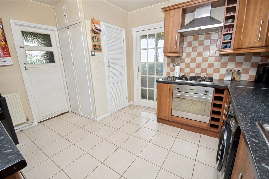 Property photo 3 of 13 Picture No. 06