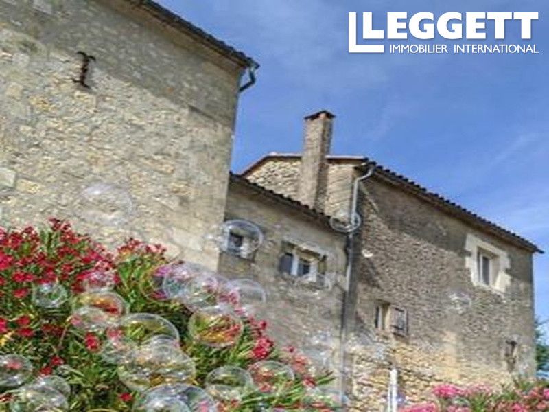 Property photo 2 of 10