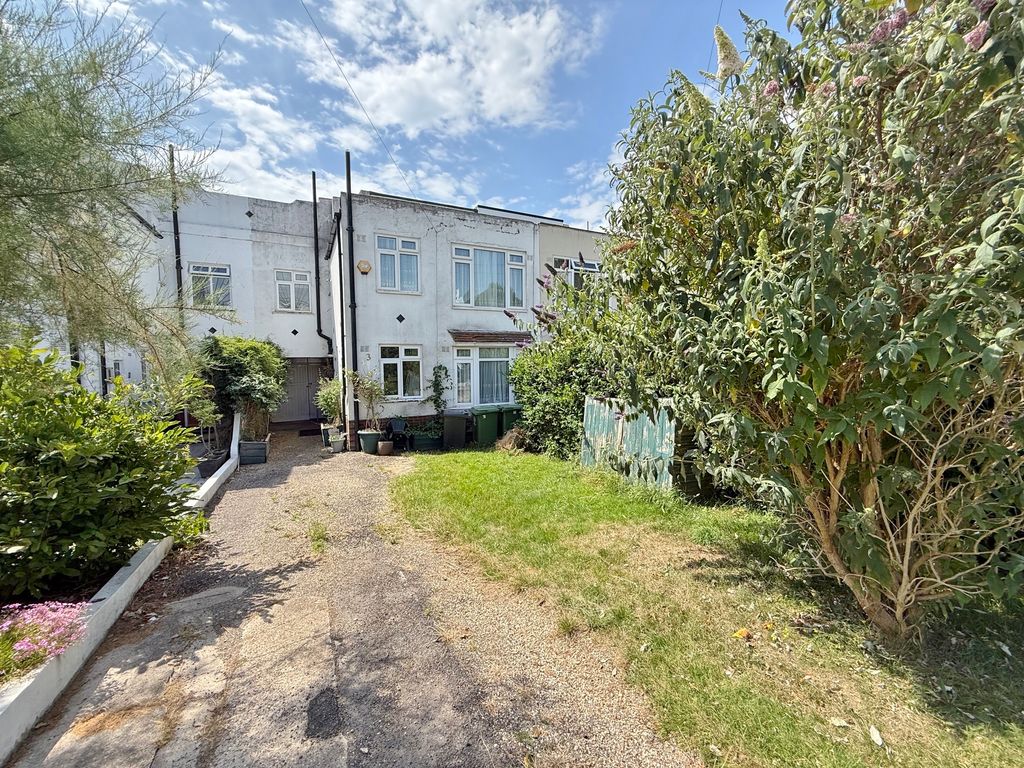 Property photo 1 of 25