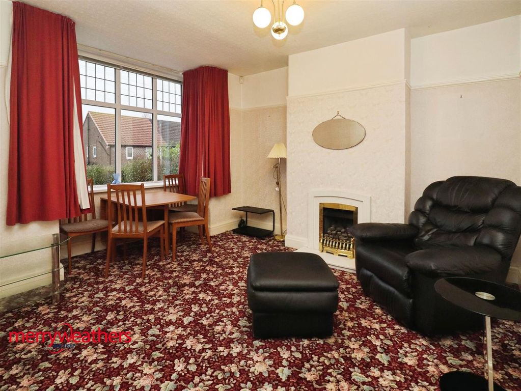 Property photo 2 of 10 Lounge