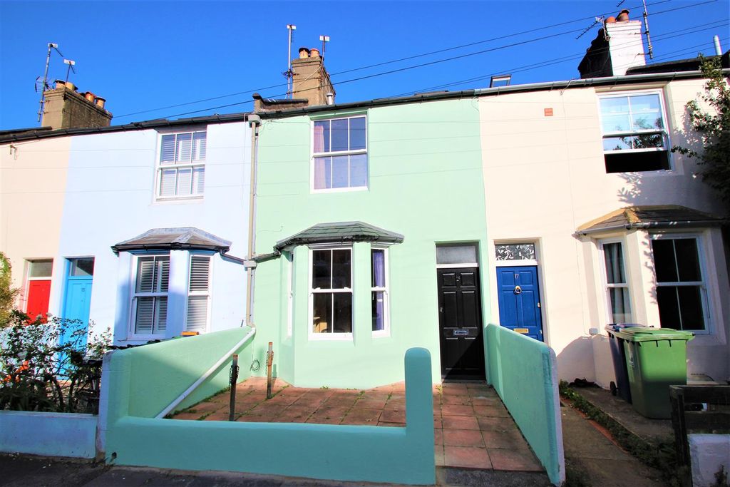 Property photo 1 of 13