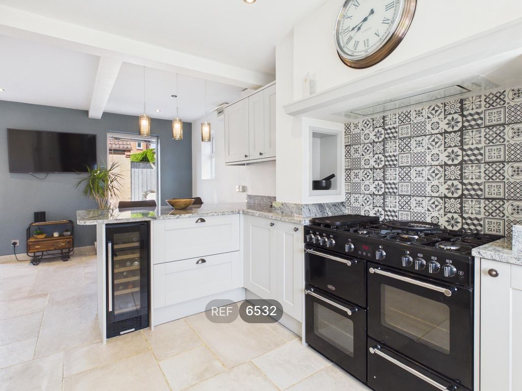 Property photo 2 of 37 Kitchen