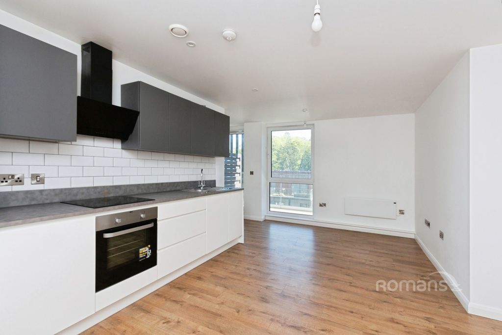 Property photo 3 of 14 Pbox-Img.Jpg